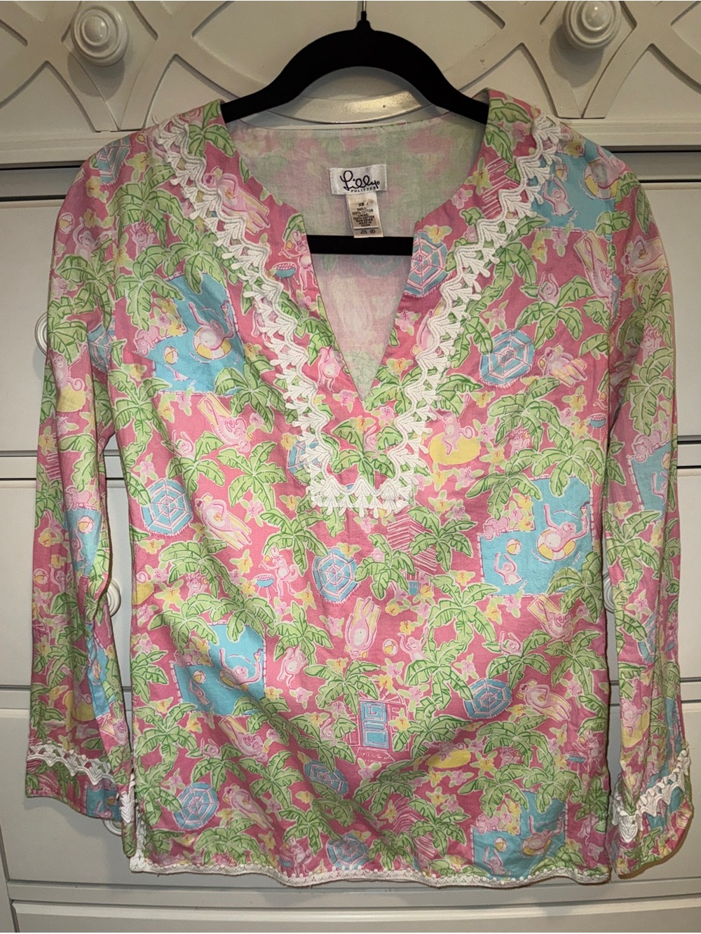 Lilly Pulitzer cotton tunic featuring the rare Coconut Jungle Print 70’s!